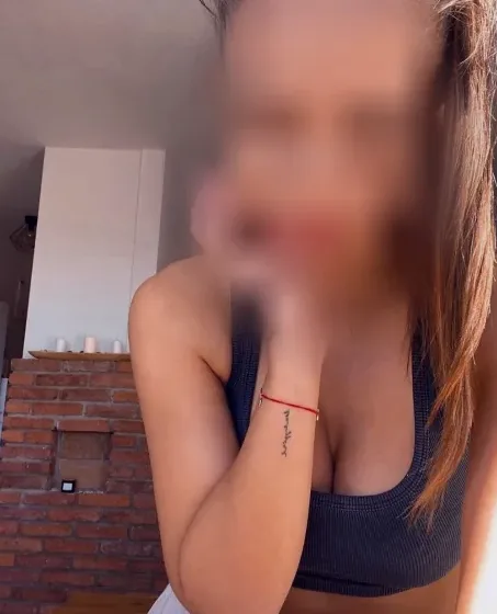 Elisa, 24 anni
