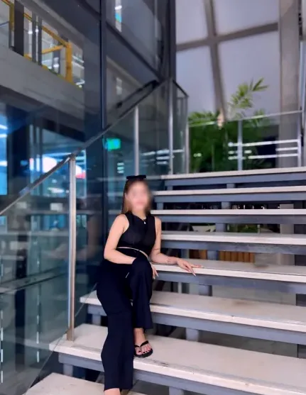 Nawal, 23 anni